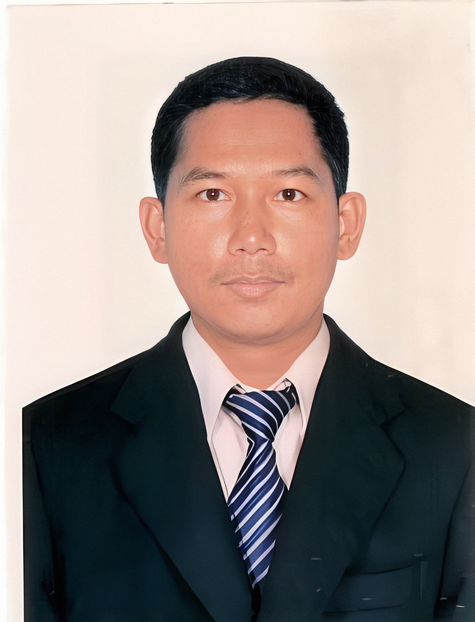 លោក ជិត សារិទ្ធ