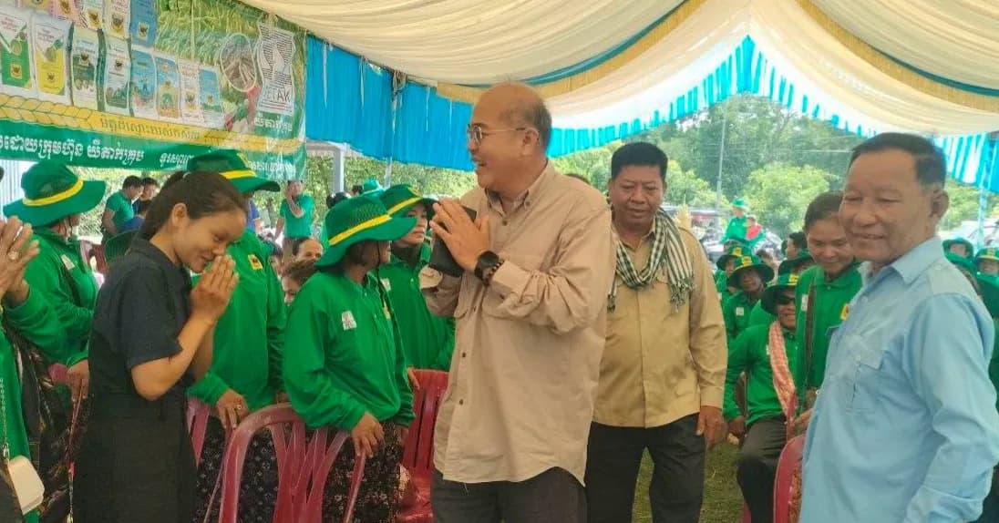 ទិវាស្រែបង្ហាញស្ទីពីការ អនុវត្តផលិតកម្មឆ្លាតវៃស្របនឹងការប្រែប្រួលអាកាសធាតុដើម្បីចូលរួមចែកបង្កើនទិន្នផលគុណភាពស្រូវ