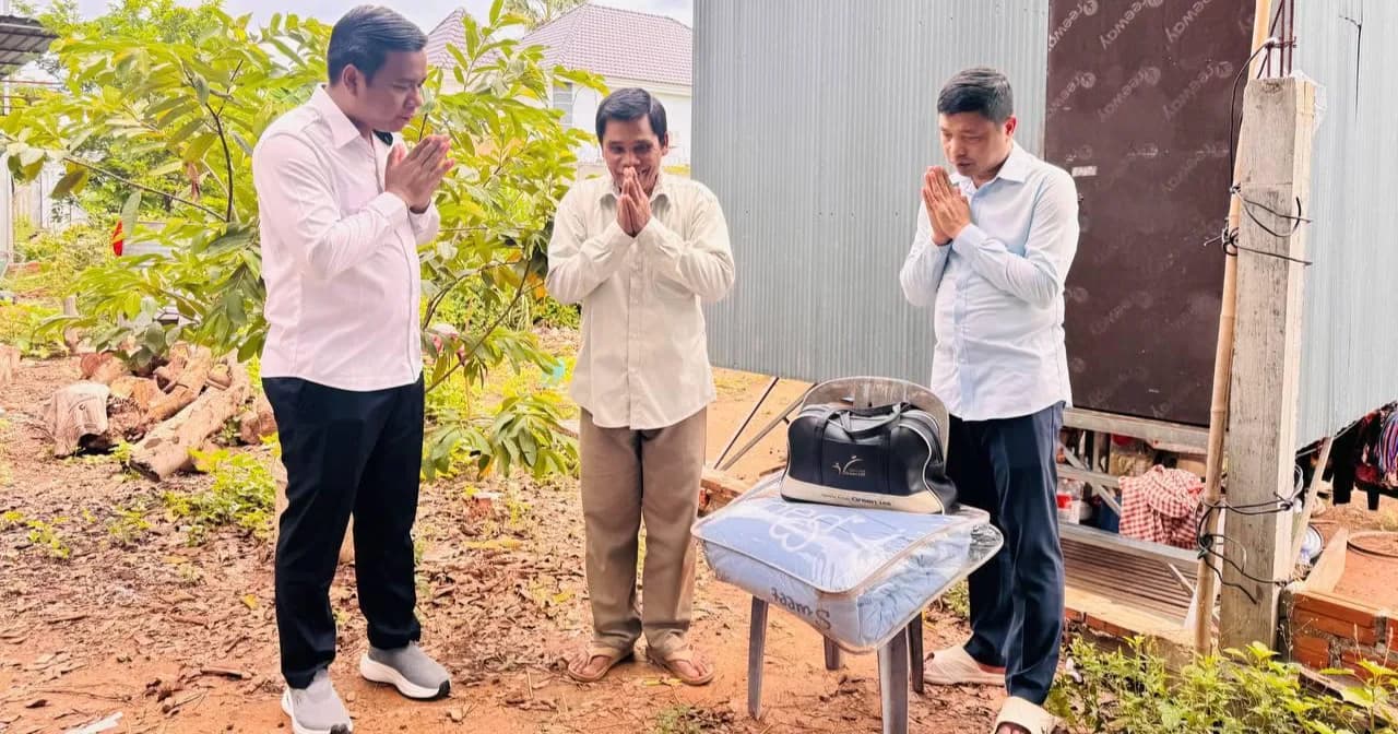 លោកពូ ជៀម ស្រួន អតីតយុទ្ធជនវ័យ៦៣ឆ្នាំ មានអំបែងគ្រាប់នៅក្នុងខ្លួន ដៃ និងជើងទាំងសងខាងទទួលបានវះកាត់ព្យាបាលដោយជោគជ័យ