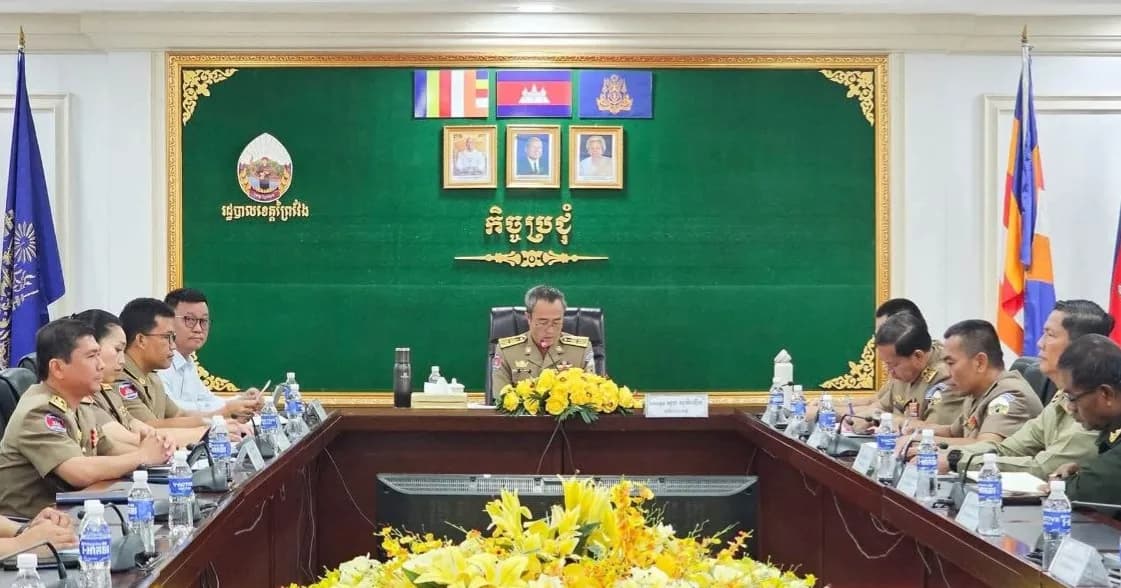 រដ្ឋបាលខេត្តព្រៃវែង រៀបចំកិច្ចប្រជុំត្រៀមរៀបចំព្រឹត្តិការណ៍ប្រណាំងទូក «ង» និងកម្មវិធីចុះសួរសុខទុក្ខវីរៈកងទ័ពនៅសមរភូមិមុខ