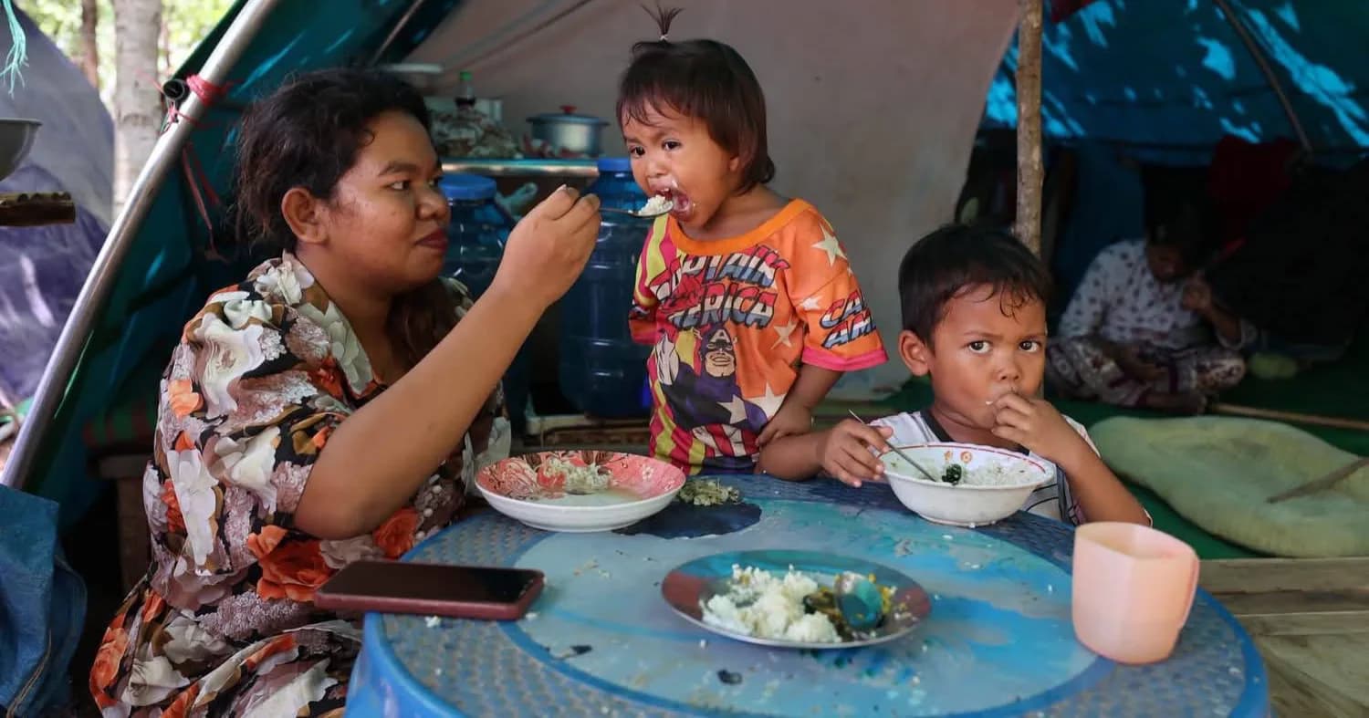 ជាង ៧ខែ ក្រោយបទឈប់បាញ់៖ ហេតុអ្វីបានជាប្រជាពលរដ្ឋកម្ពុជាជាង ២០ ០០០នាក់ នៅតែមិនអាចវិលត្រឡប់ទៅផ្ទះរបស់ពួកគេ?