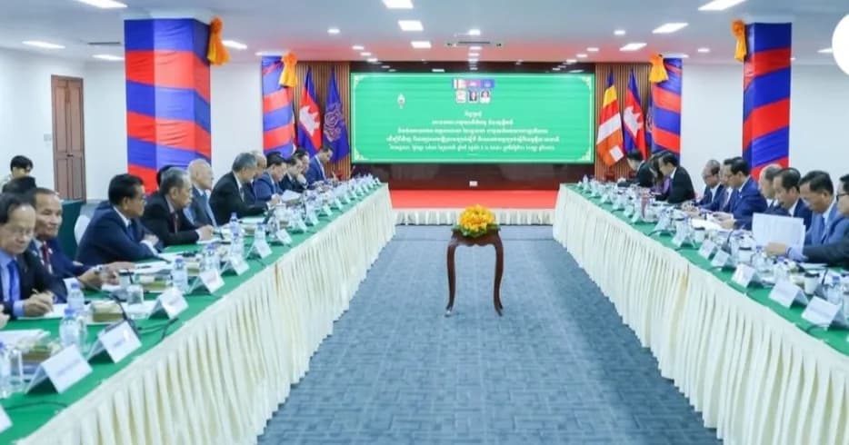គណៈកម្មការជំនាញរដ្ឋសភា និងតំណាងរាជរដ្ឋាភិបាល ប្រជុំពិនិត្យពិភាក្សាលើសេចក្តីព្រាងច្បាប់ស្តីពីវិសោធនកម្មច្បាប់ស្តីពីលក្ខន្តិកៈមេធាវី