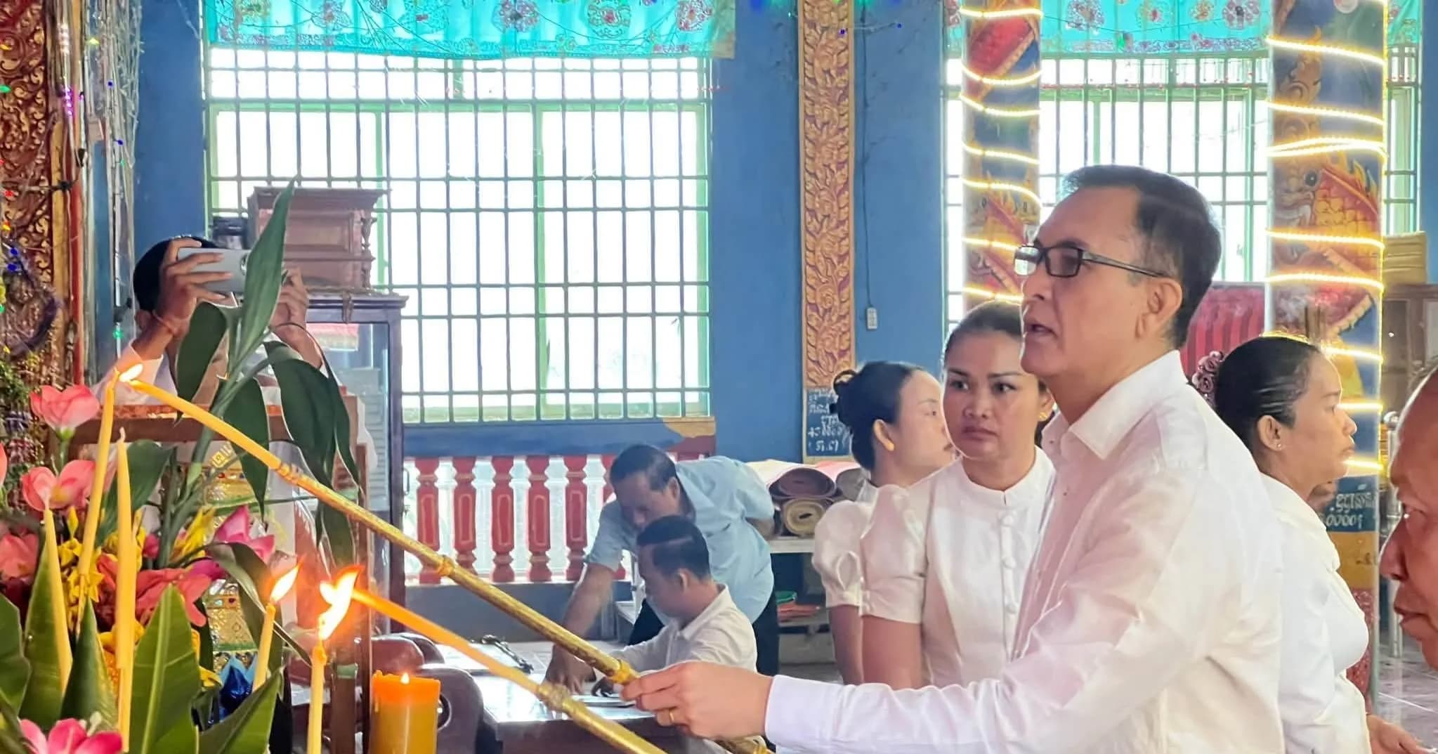 ពិធីប្រគេនទៀនព្រះវស្សា នៅវត្តតាកោ