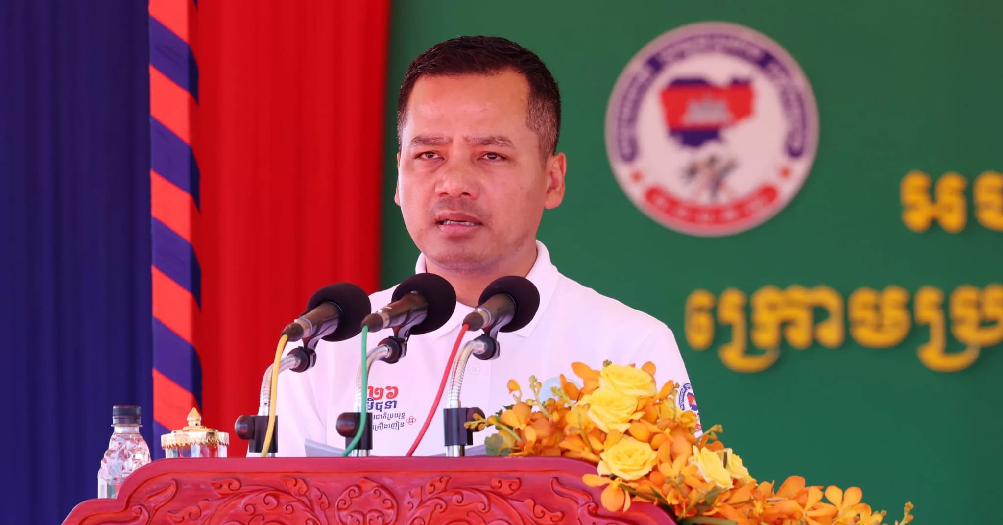 ឯកឧត្តមអភិសន្តិបណ្ឌិត ស សុខា អញ្ជើញជាអធិបតីពិធីដុតបំផ្លាញគ្រឿងញៀនជាង ៥តោន នៅខេត្តកណ្តាល