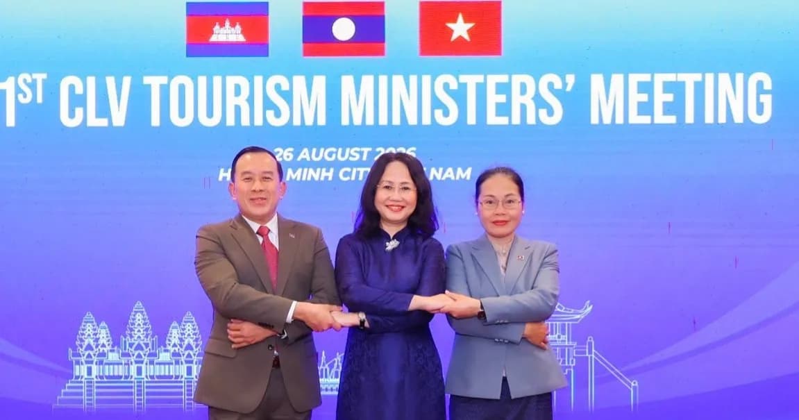 កិច្ចប្រជុំរដ្ឋមន្រ្តីទេសចរណ៍កម្ពុជា ឡាវ និងវៀតណាម (CLV) ជាប្រវត្តិសាស្ត្រលើកដំបូង ក្រោមទស្សនវិស័យអនុវត្តជាក់ស្តែងរួមគ្នា និងផ្តល់លទ្ធផលជាផ្លែផ្ការួមគ្នា ជាឧត្តមប្រយោជន៍របស់ជាតិ និងប្រជាជននៃប្រទេសទាំងបី «ដំណើរកម្សាន្តម្តង បីគោលដៅ»