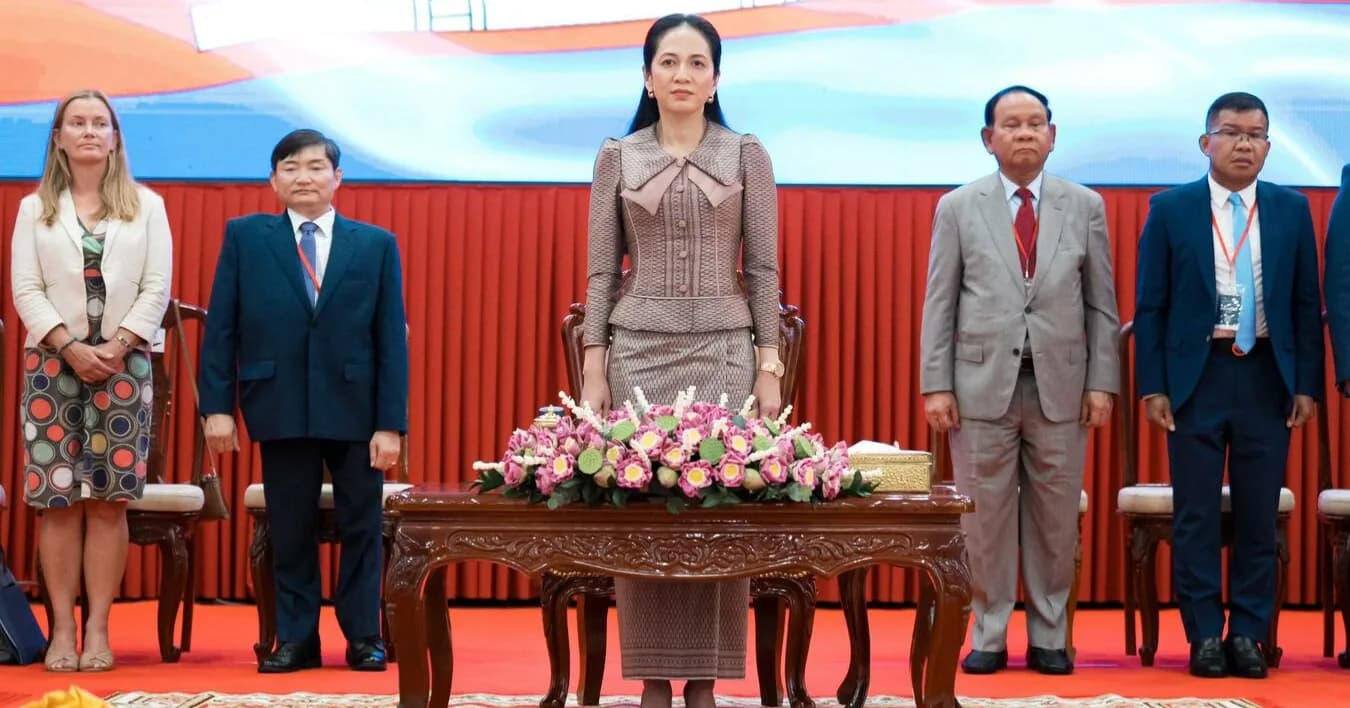 លោកជំទាវបណ្ឌិត ពេជ ចន្ទមុន្នី ជំរុញឱ្យយុវជនត្រៀមខ្លួនឆ្លើយតបនឹងការប្រែប្រួលបច្ចេកវិទ្យា ក្នុងពិព័រណ៍សិក្សានិងការងារនៅសាលាតិចណូ