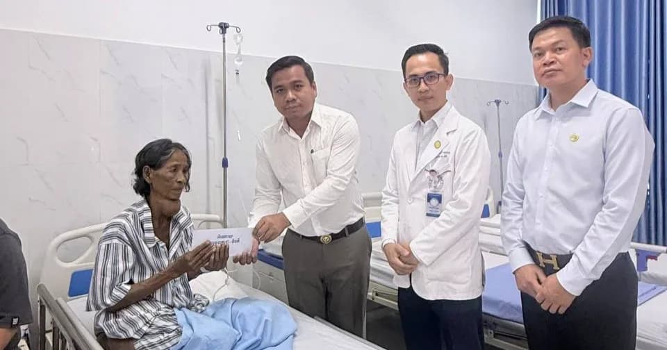 លោកយាយ សុខ យឿន អាយុ ៧៤ឆ្នាំ មានជំងឺដុំពកកធ្ងន់ធ្ងរ ទទួលបានការព្យាបាលដោយជោគជ័យ