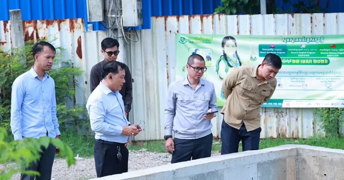 រដ្ឋបាលខេត្តកណ្តាល ចុះពិនិត្យវឌ្ឍនភាពគម្រោងជួសជុលស្តារប្រឡាយបង្ហូរទឹកកខ្វក់ ក្នុងភូមិសាស្ត្រក្រុងតាខ្មៅ